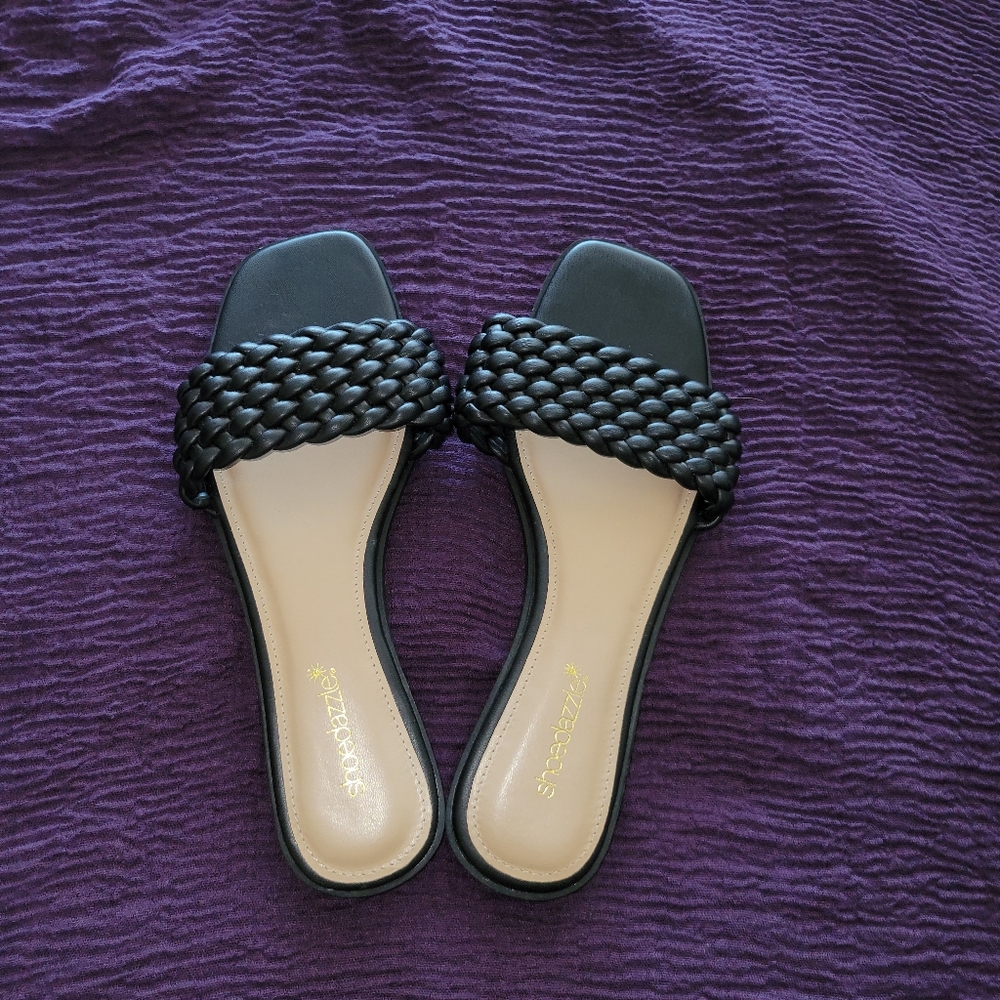 Sandles